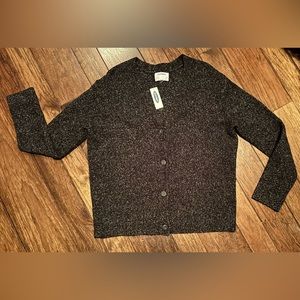 NWT Old Navy sweater. L/S sweater is primarily black with white flecks.